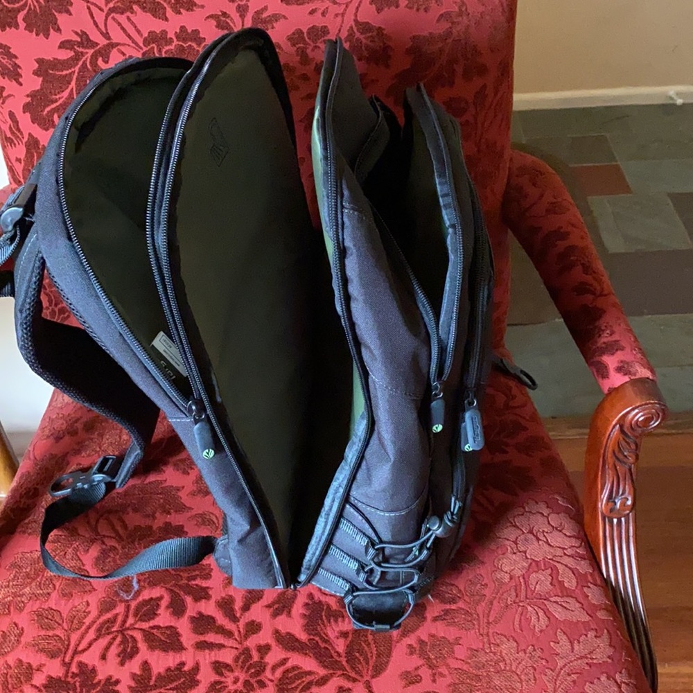 Targus Black Backpack - image 5